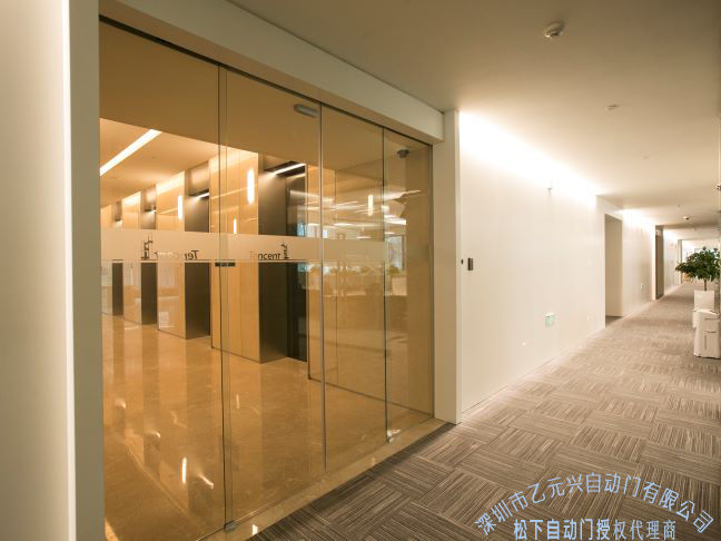 纯玻璃丝瓜视频应用宝app黑科技-办公室案例图片
